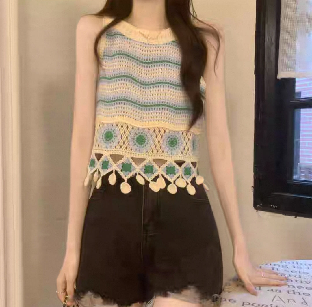 Coastal Breeze Oczy Crochet Tassel Top